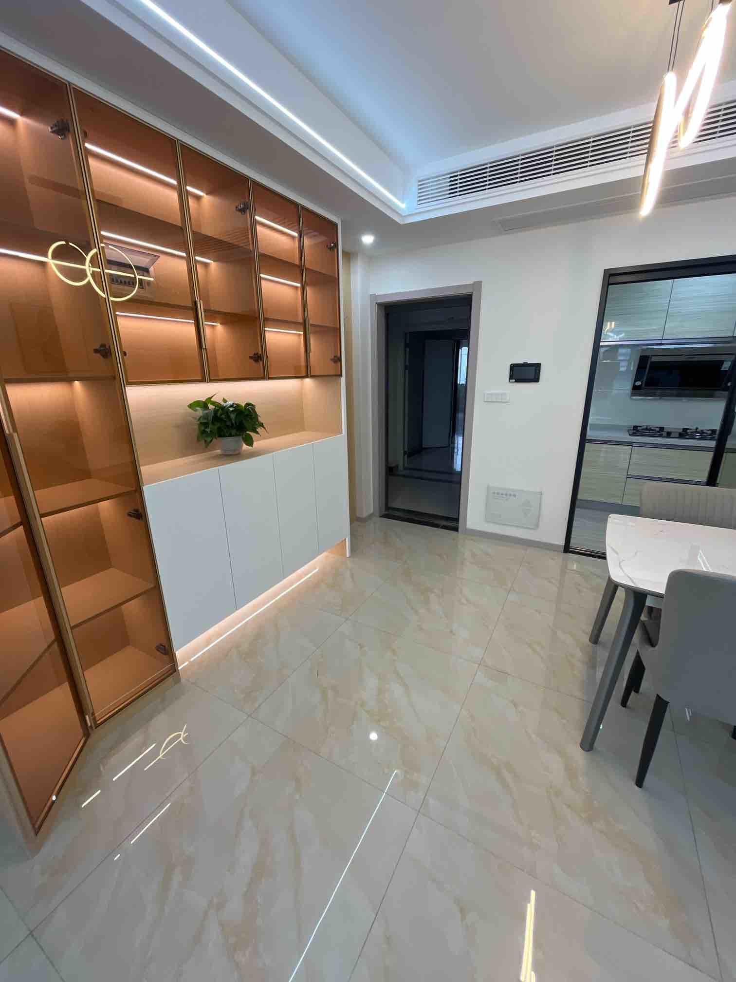 品质大小区，城南福星城，全新精装修，好楼层，视野开阔，证满二，一天未住