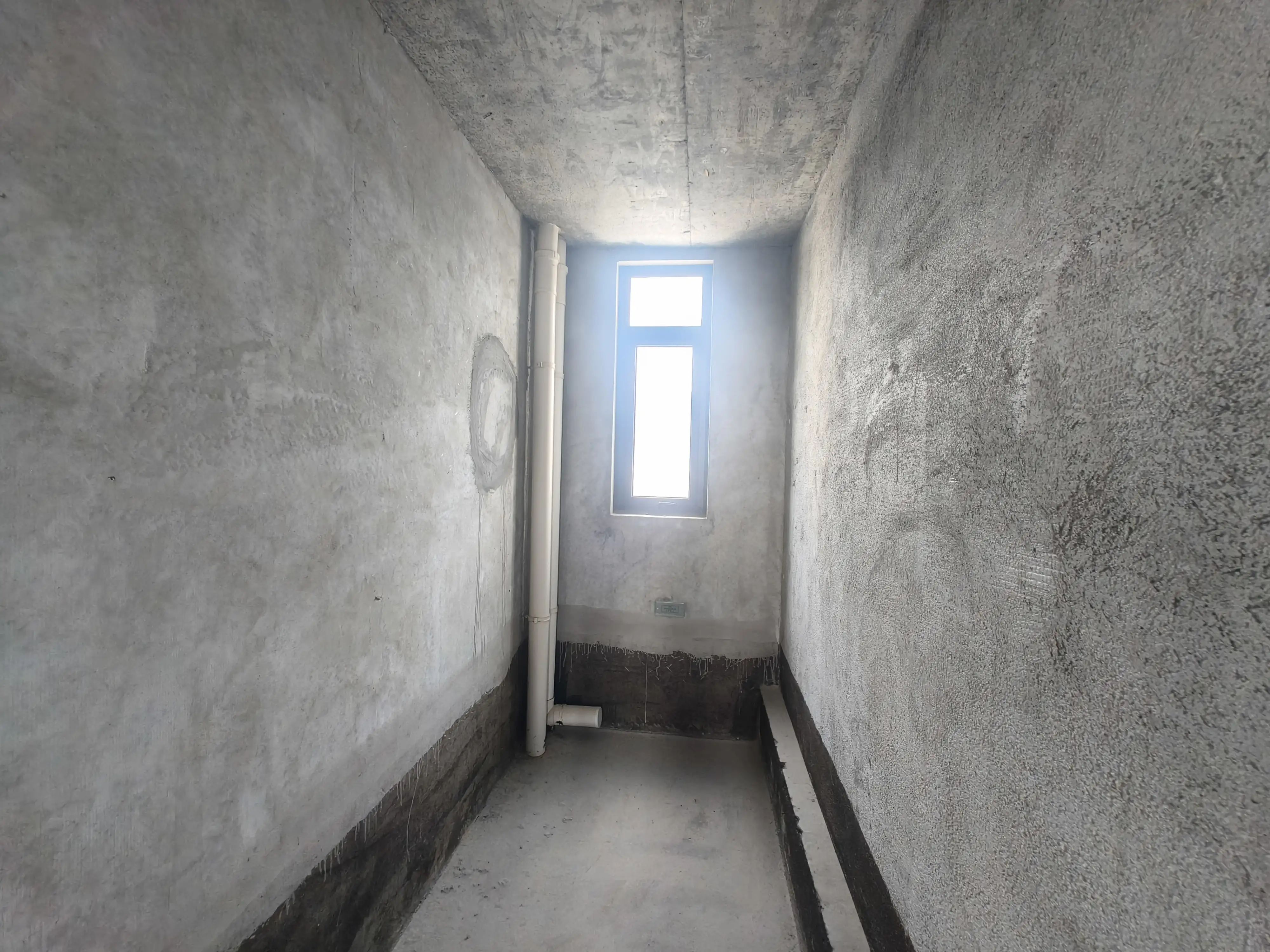 吾悦华府旁，锦绣望府，边户，南北双阳台，送车位，证满二