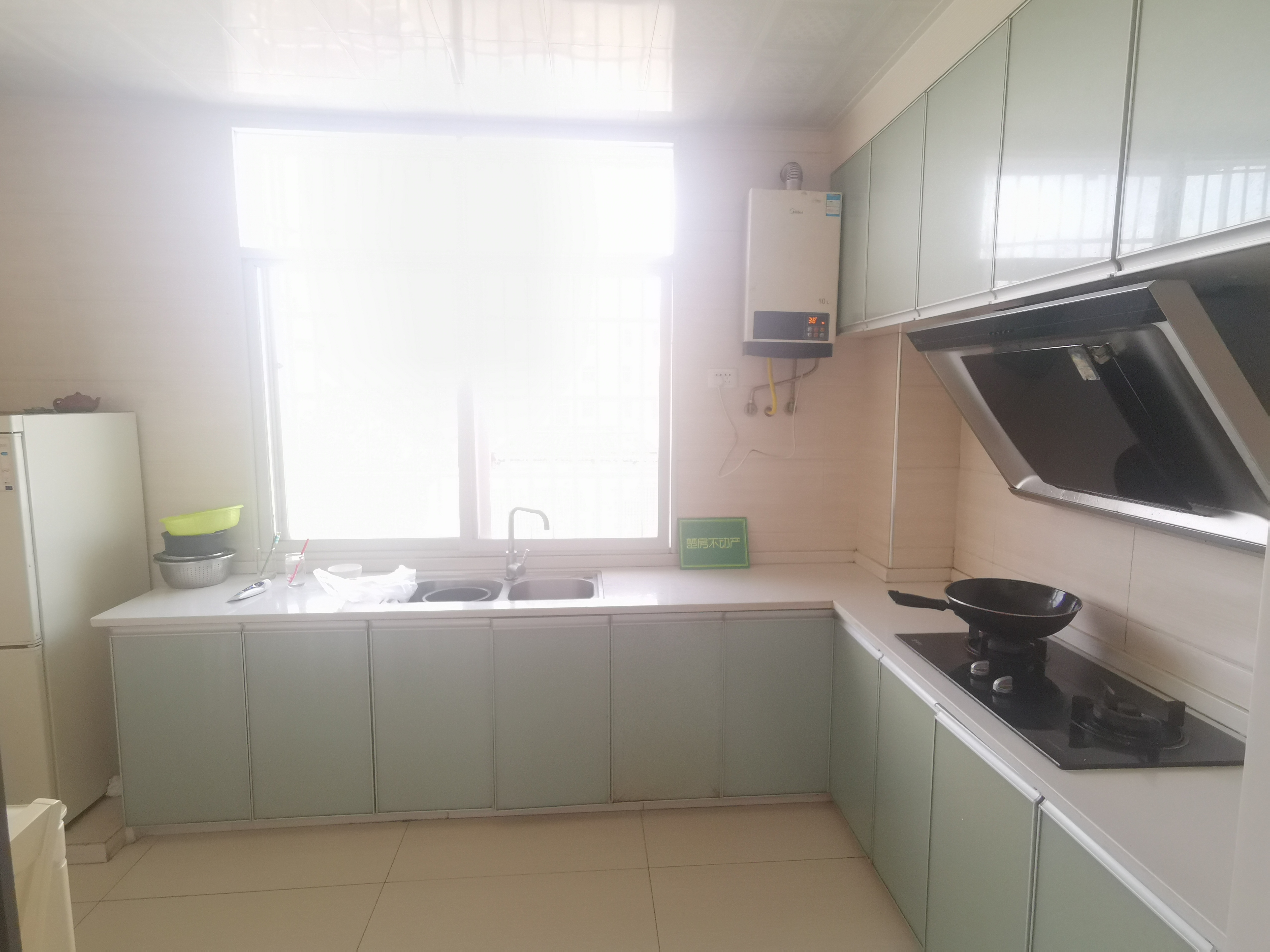 恒大名苑精装2房带一下小书房南北通透老证税费低看房方便