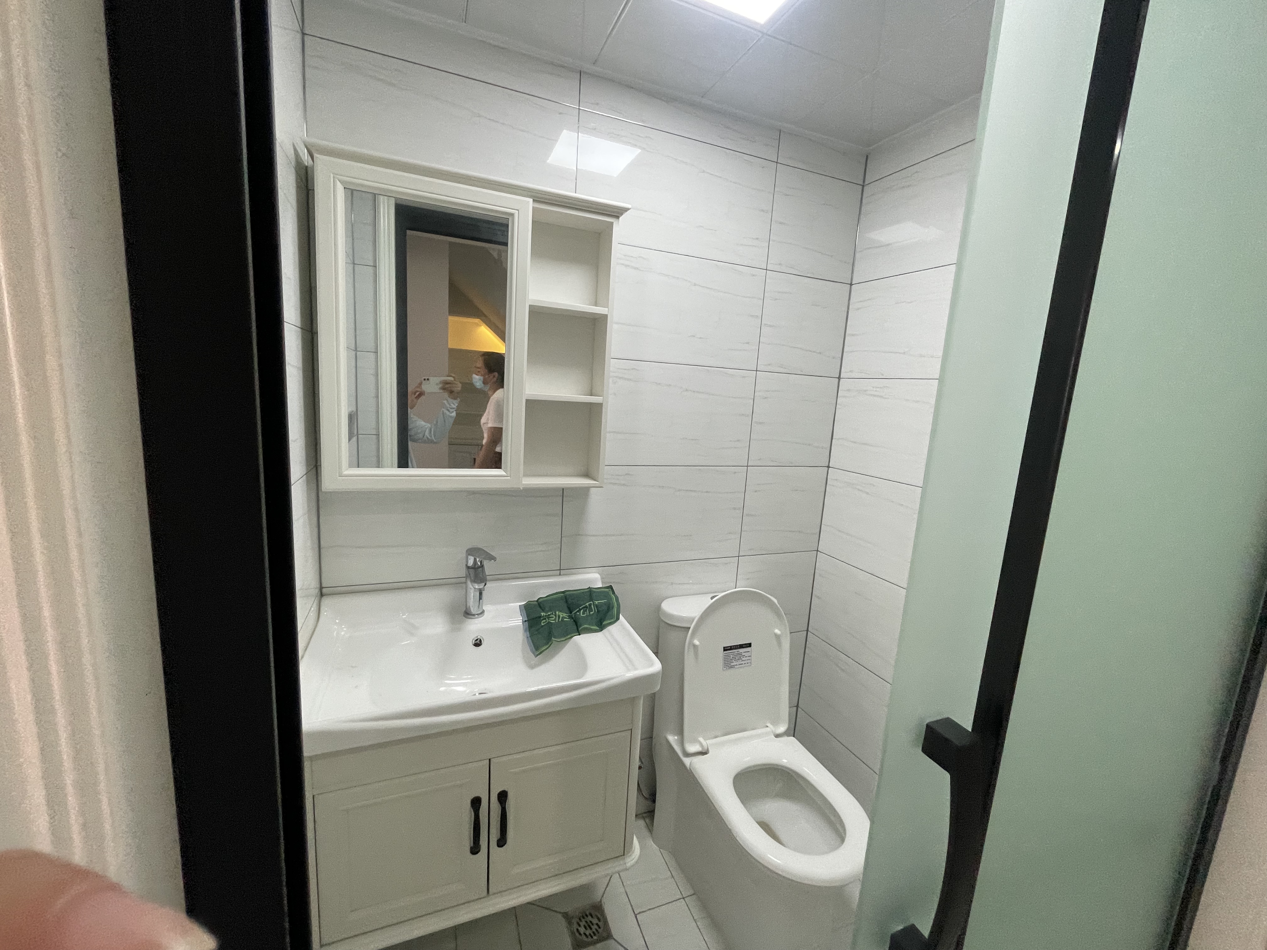 南城新区.汽车城公寓.复式.房东急售