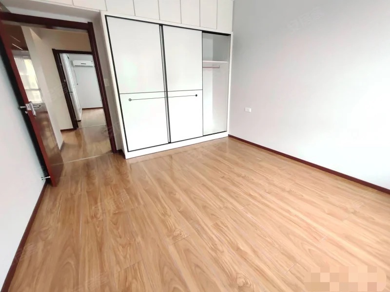 城南新城壹号，小高层，单价5字头，电梯好楼层，精装三房，满五