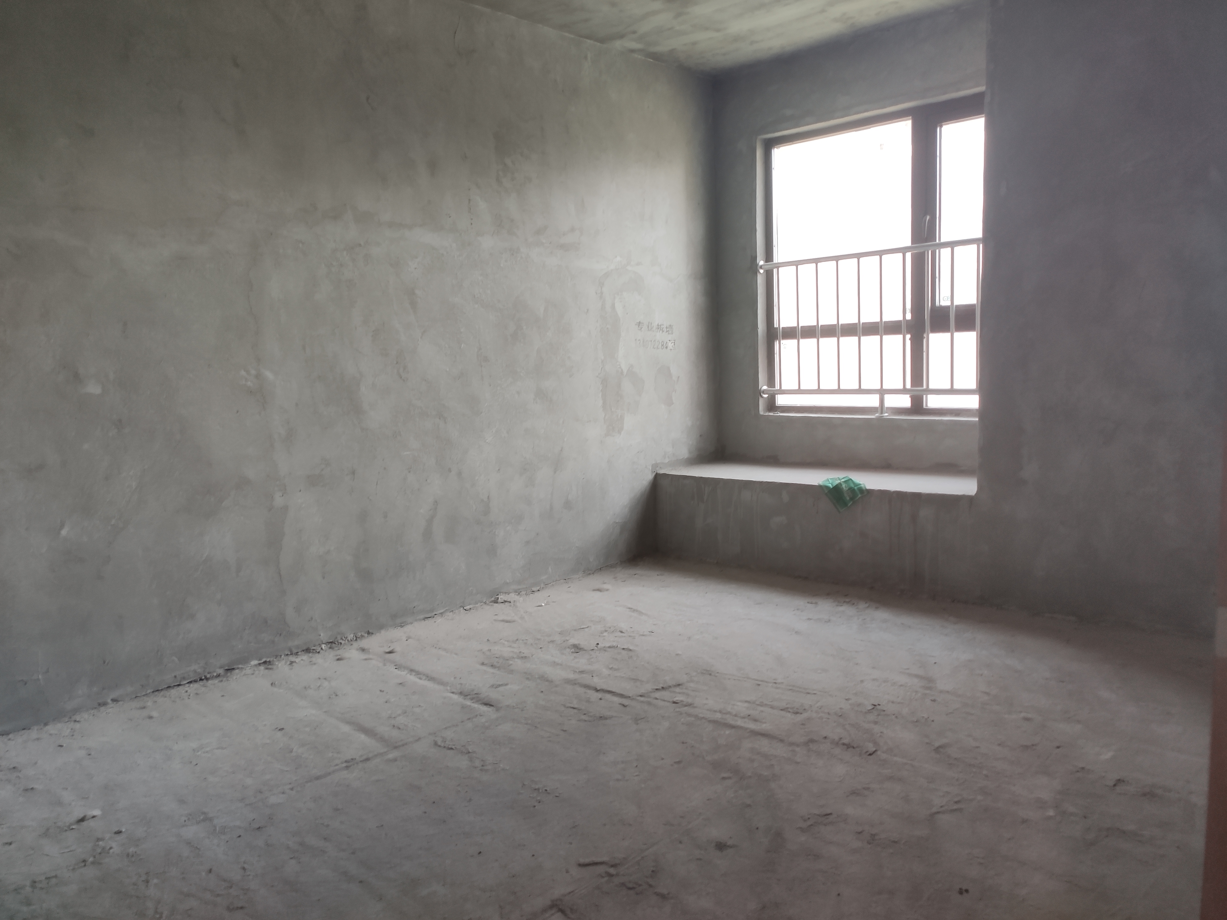 领秀城人车分流品质小区毛坯三房带车位满二中间楼层房东诚意出售