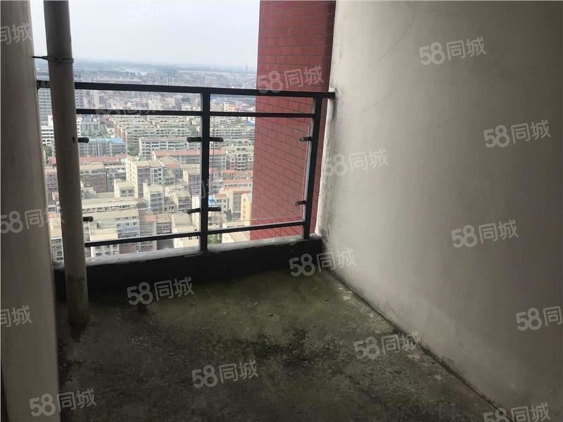 城南福星城毛坯5800元正满两年过户费低