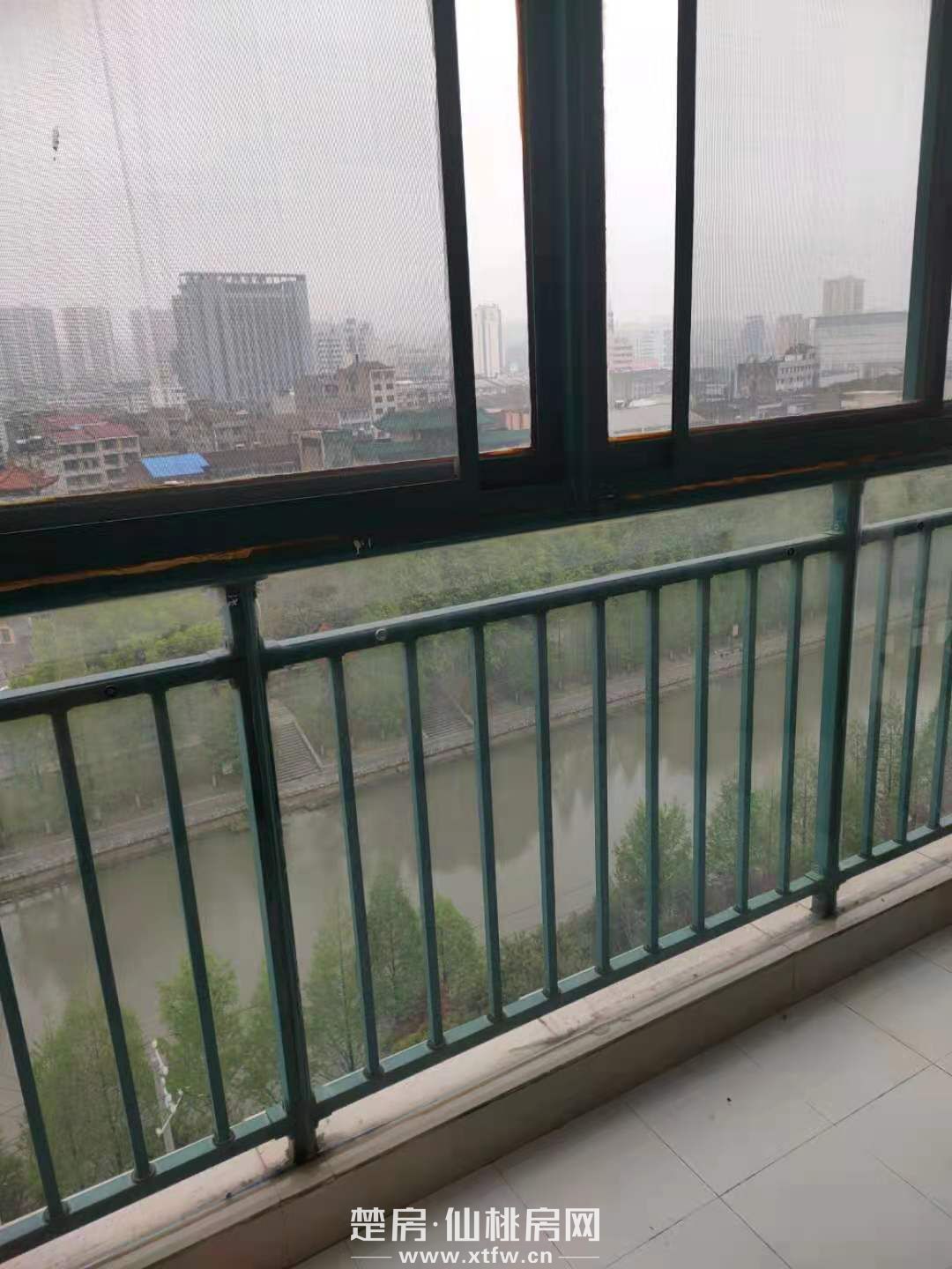 武商生活圈东区车站旁 房