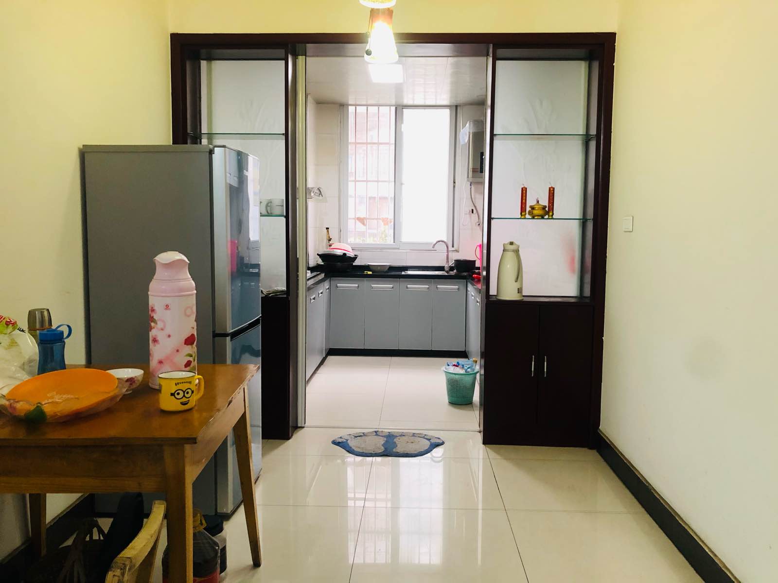 沃尔玛旁边华泰家园带装修，步梯好楼层，看房方便