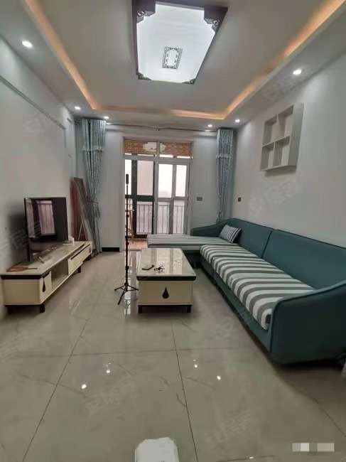 降价了，亏本急售，一中对面，电梯精装3房，单价4100，成色新！中间楼层，拎包入住