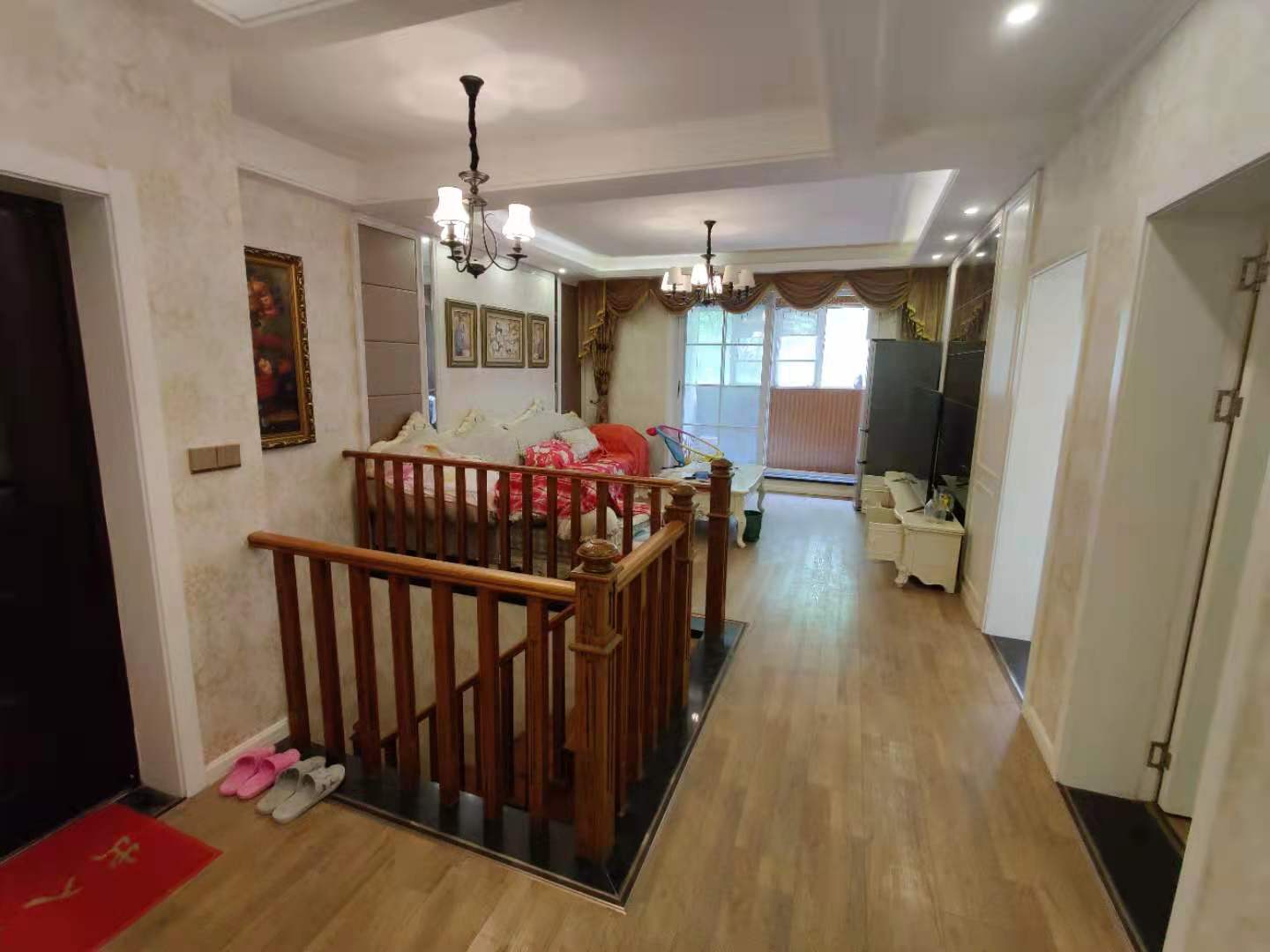 绿地华庭香格里拉复式带院子精装修没怎么住大阳台带车库看房方便