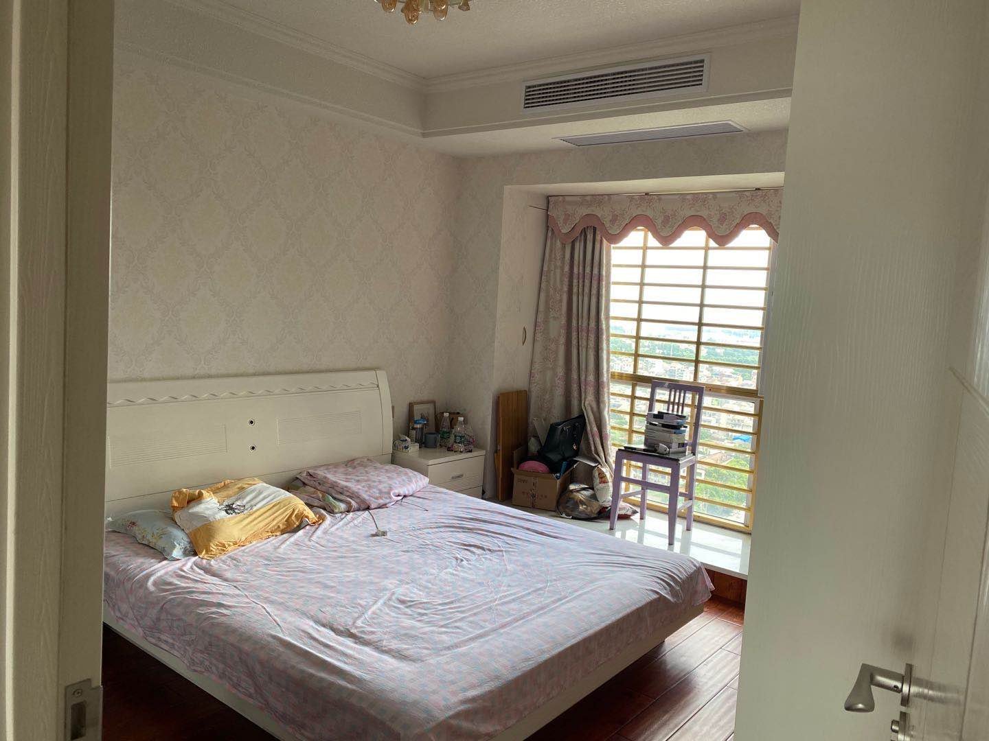 复星城精装三房，电梯好楼层，业主诚意出售