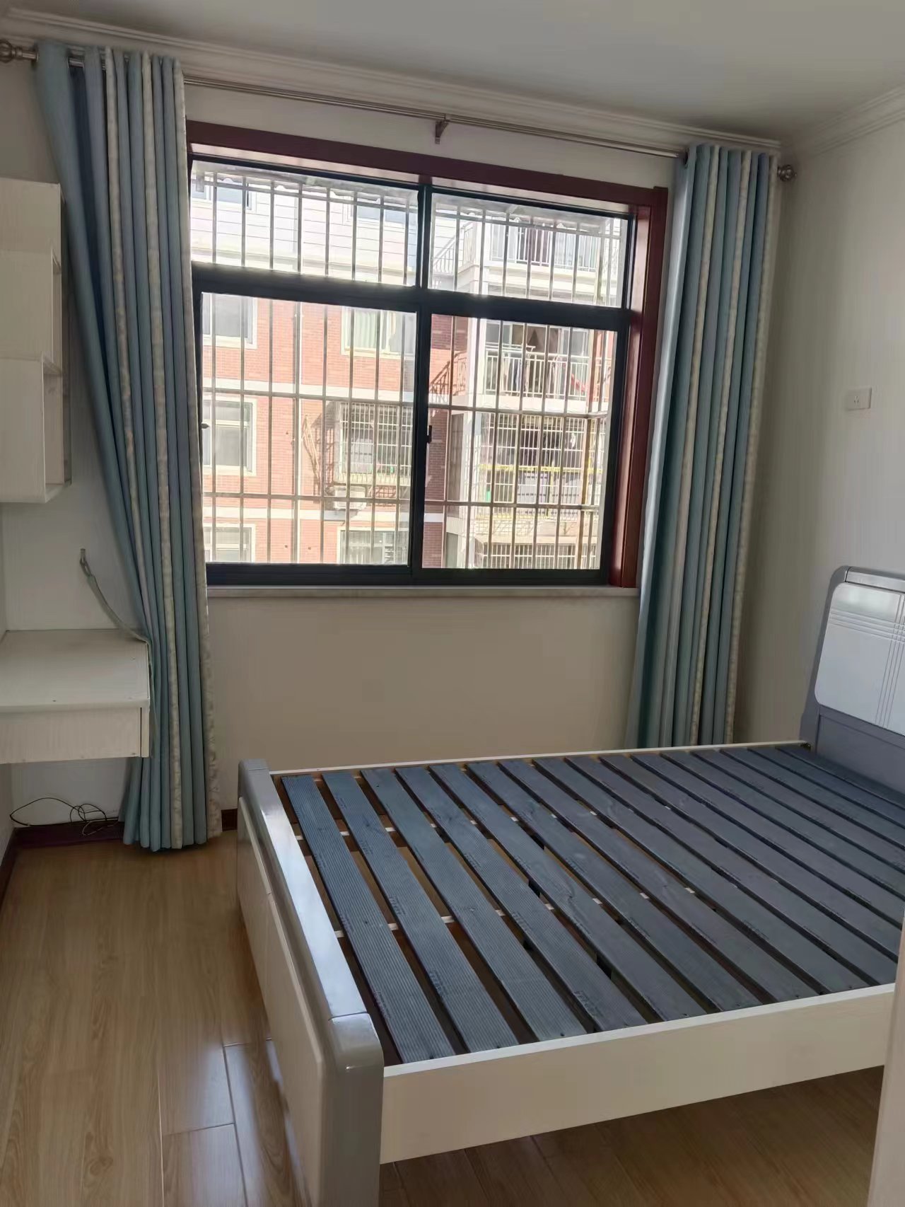 房屋出租中加科技城旁三房两卫家电齐全