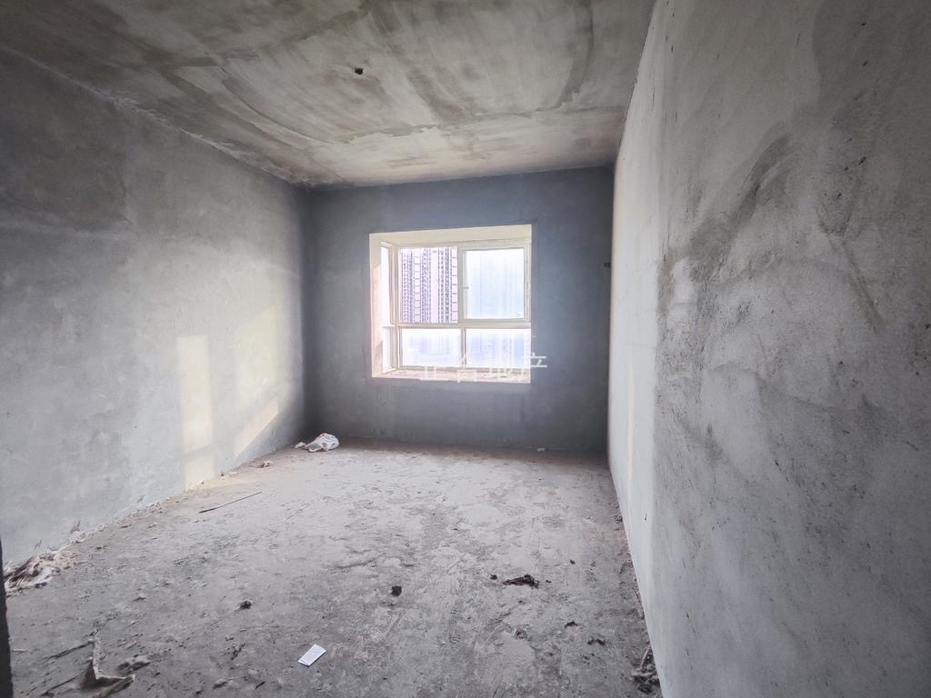 城南，城市丽景，中间好楼层，满五年，毛坯3室2厅1卫，采光视野好