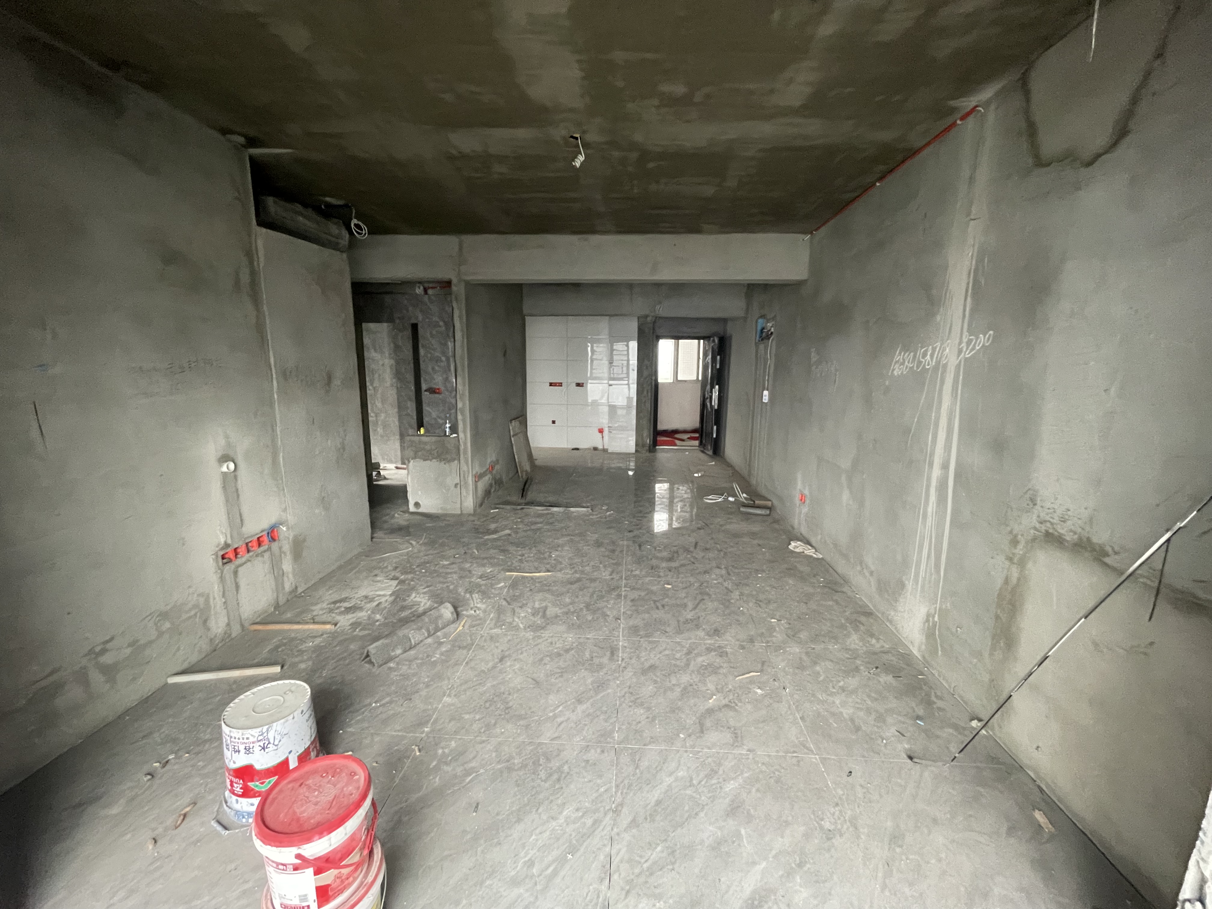 城市丽景   水电装修了   城南两房  湖景房  事业很开阔  两房