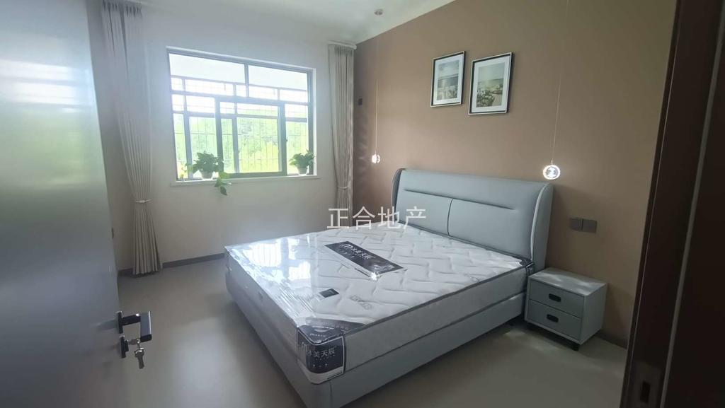 沙嘴菜场附近，步梯4楼，精装3房1卫，9.9成新装修，配套齐全拎包入住，