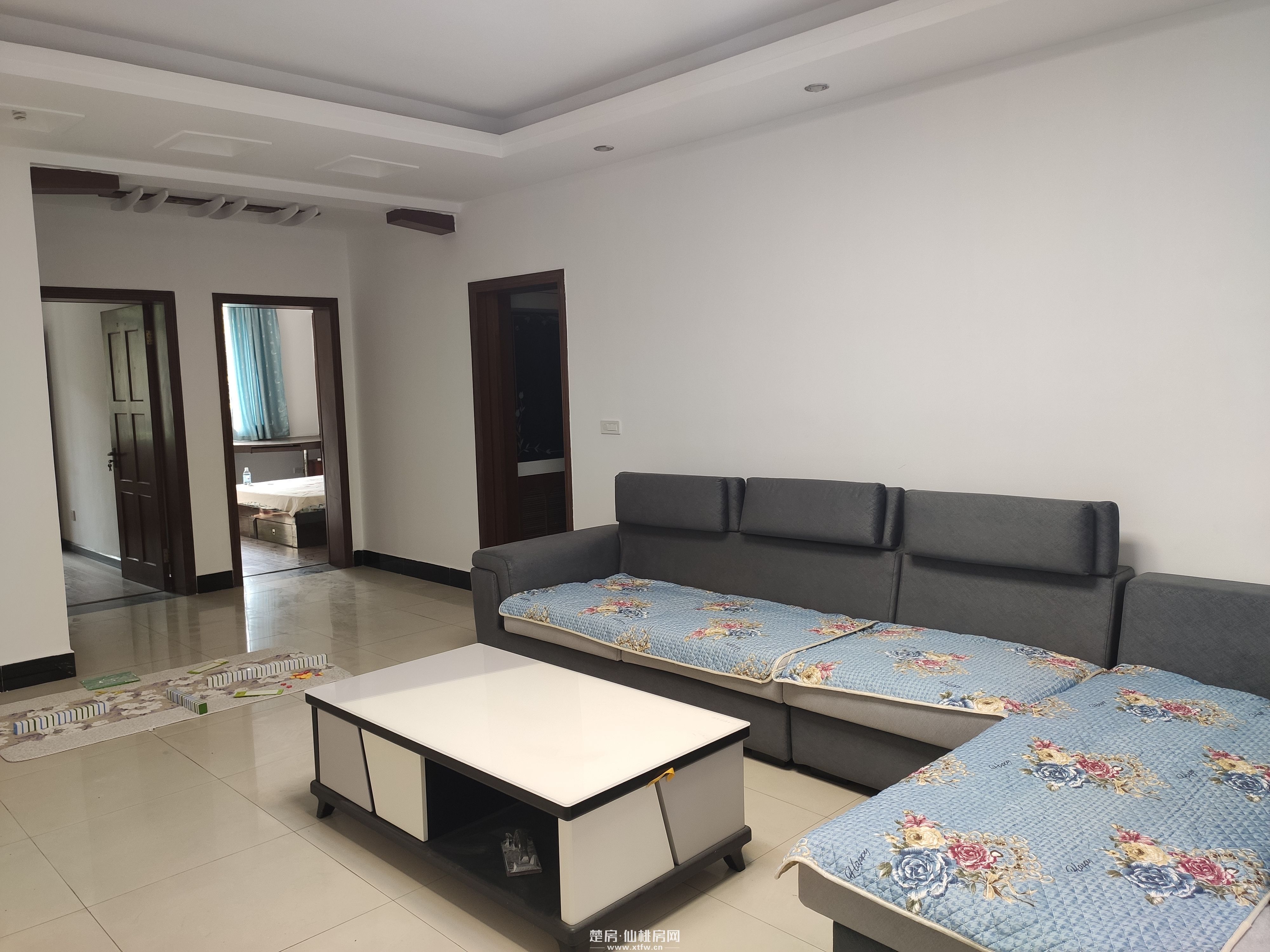 沔中北门全新装修一天未住单价低162平大户型家具家电齐全拧包入住（中介勿扰）