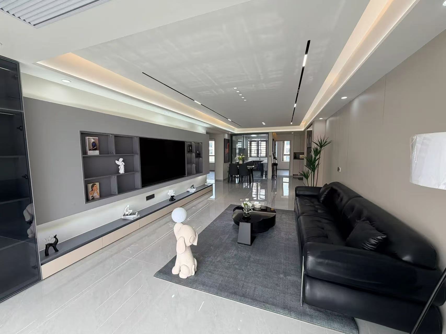 城南，御湖世家，湖景房， 电梯好楼层 ，单价5600多 ，送车位 证满二