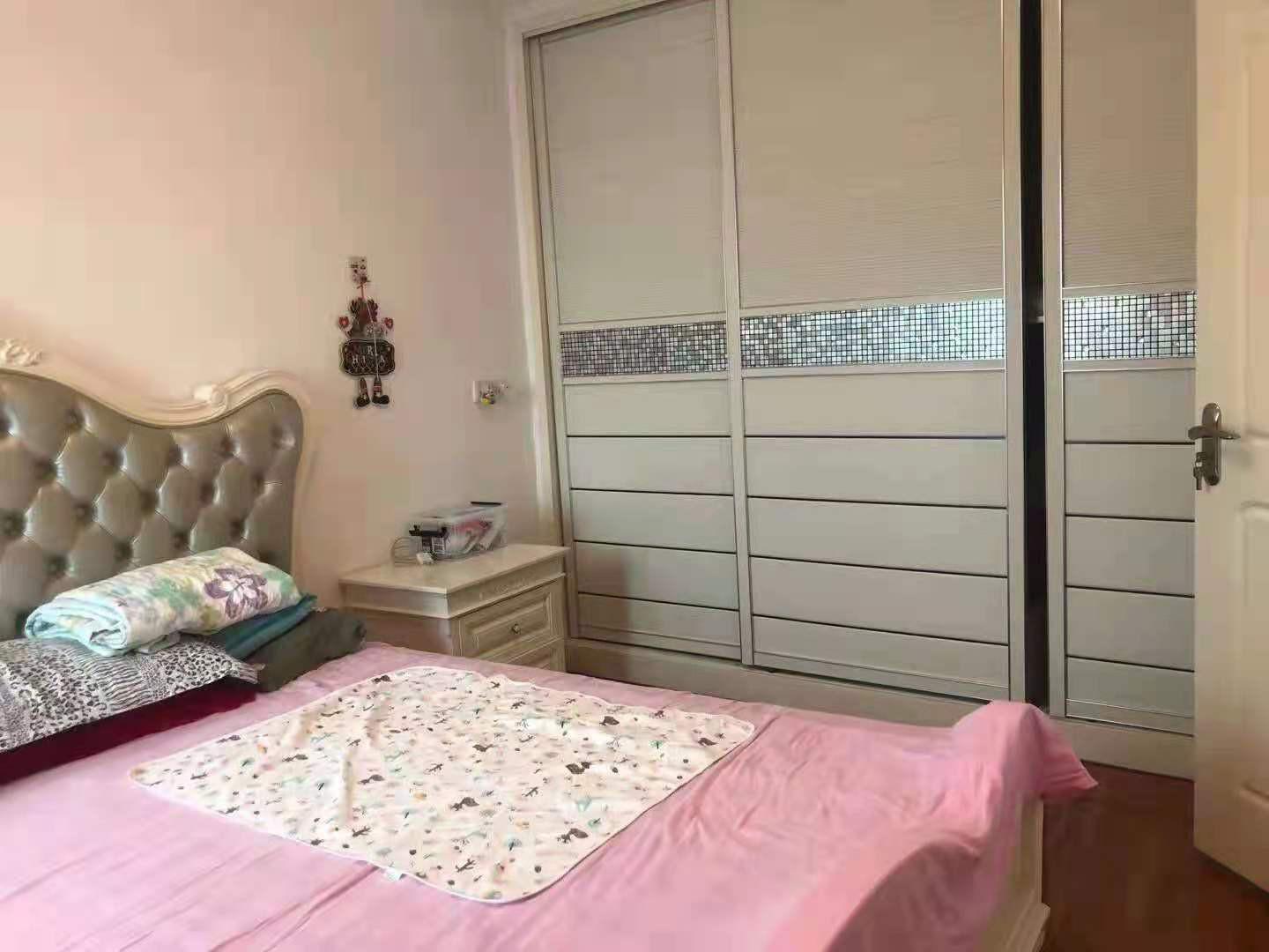 沃尔玛楼上房子85平售价56万