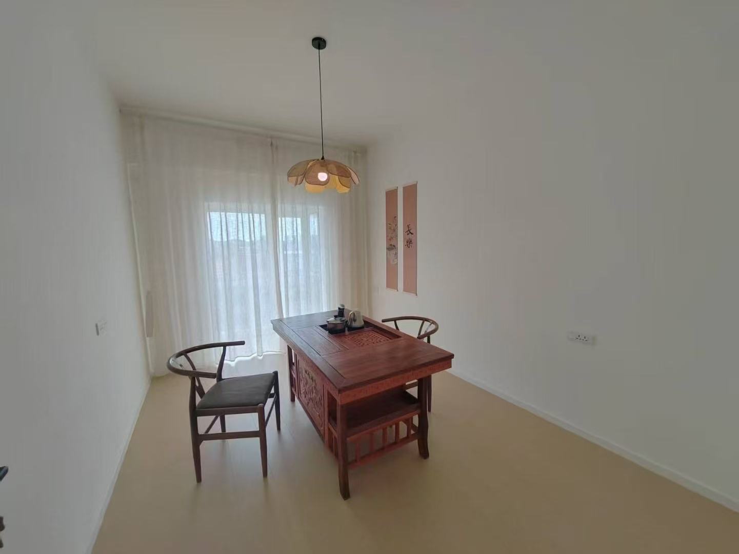 降价了，捡漏，步行街附近,电梯5楼，单价4600，精装三房二卫，实验二小