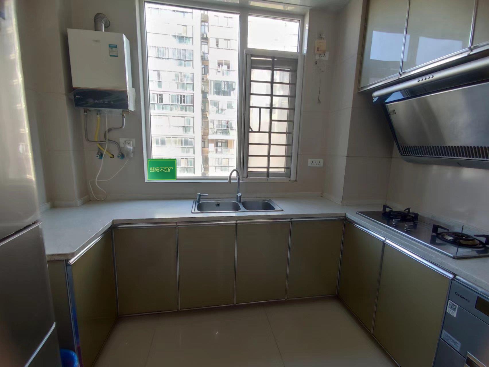 中央华府精装修中间楼层楼下仙桃晓学菜场看房方便价格可谈