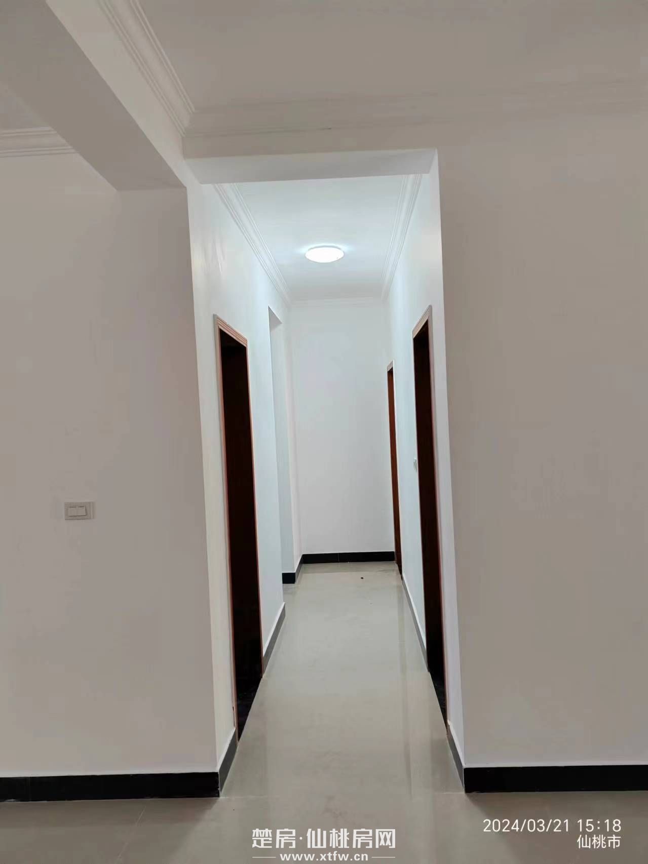 世纪雅园三室二厅房屋出租