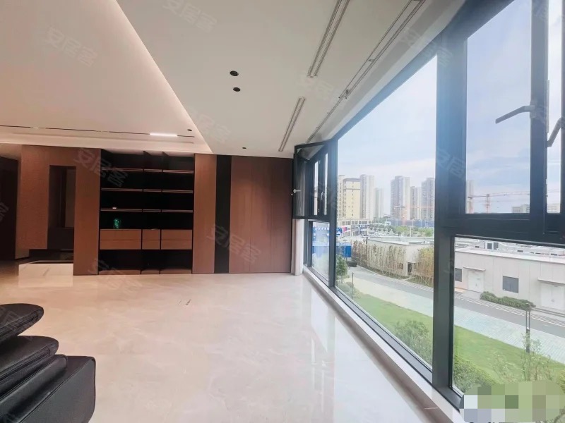 急售，，城南，吾悦小高层，1梯1户，大平层，全新精装修，精装大四房，