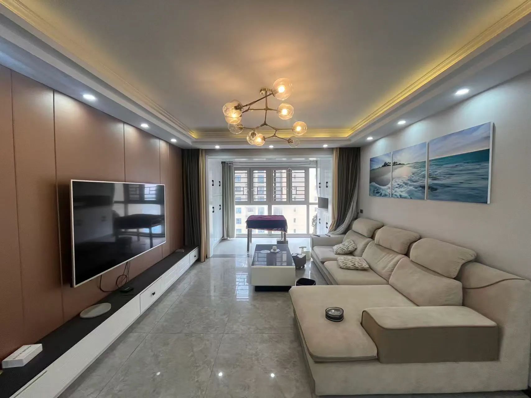 城西，满庭春，精装三房两厅两卫，成色新，电梯好楼层，证满二