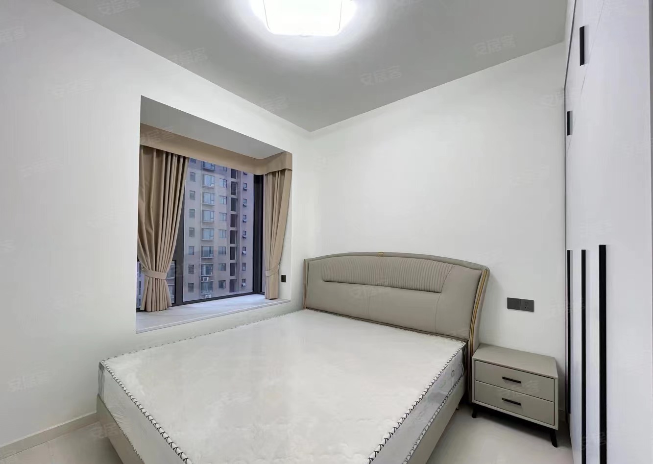 满庭春对面，队口仙桃xiao学，三中，证满二，一天未住