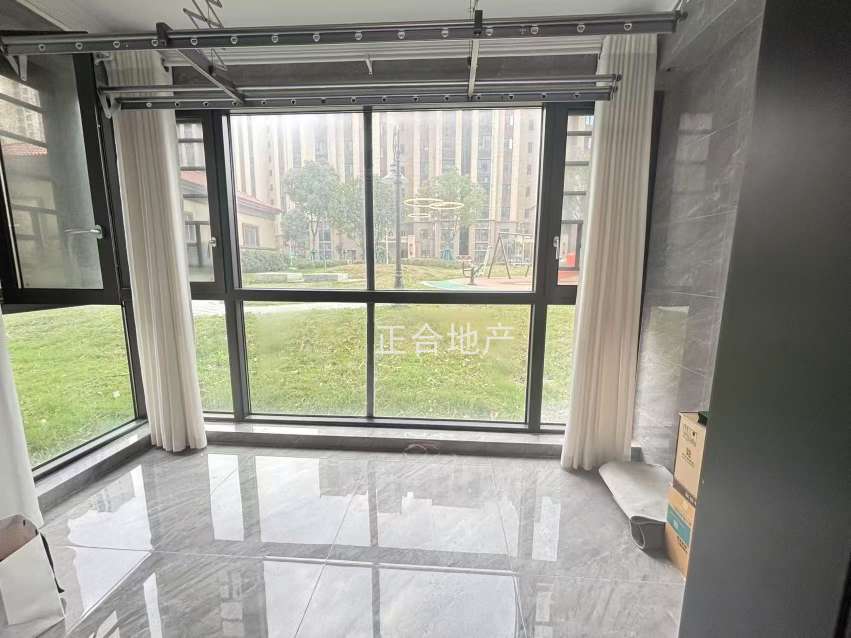 急卖，房东亏本出售，碧桂园，环境好！精装三房，9.9成新，拎包入住