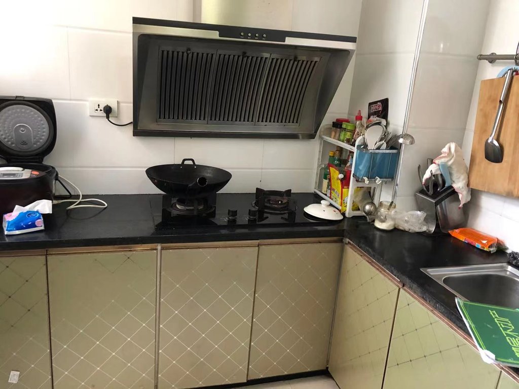 世纪雅园精装两房步梯中层周边配套齐全生活方便