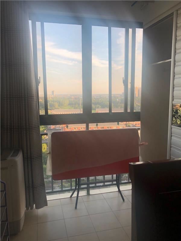 一中对面精装修房诚信出租家电齐全拎包入住