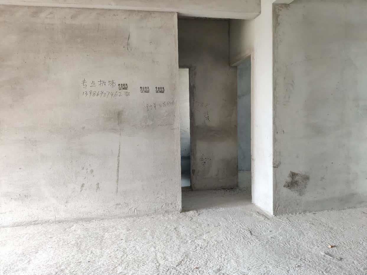 40万方大楼盘， 付五万的现房，93到151面积楼层任选