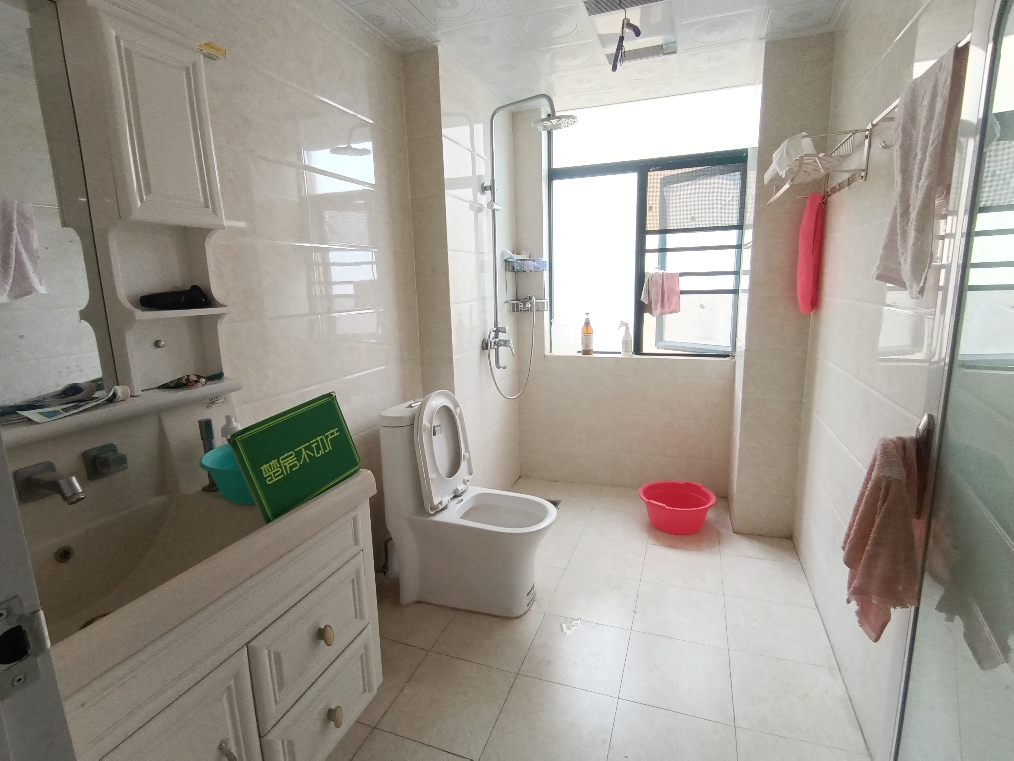 新城一号精装大三房证件满二楼下就是实验三晓