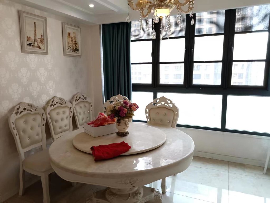 颐和公馆.精装三房.楼层好.三面采光.视野好.