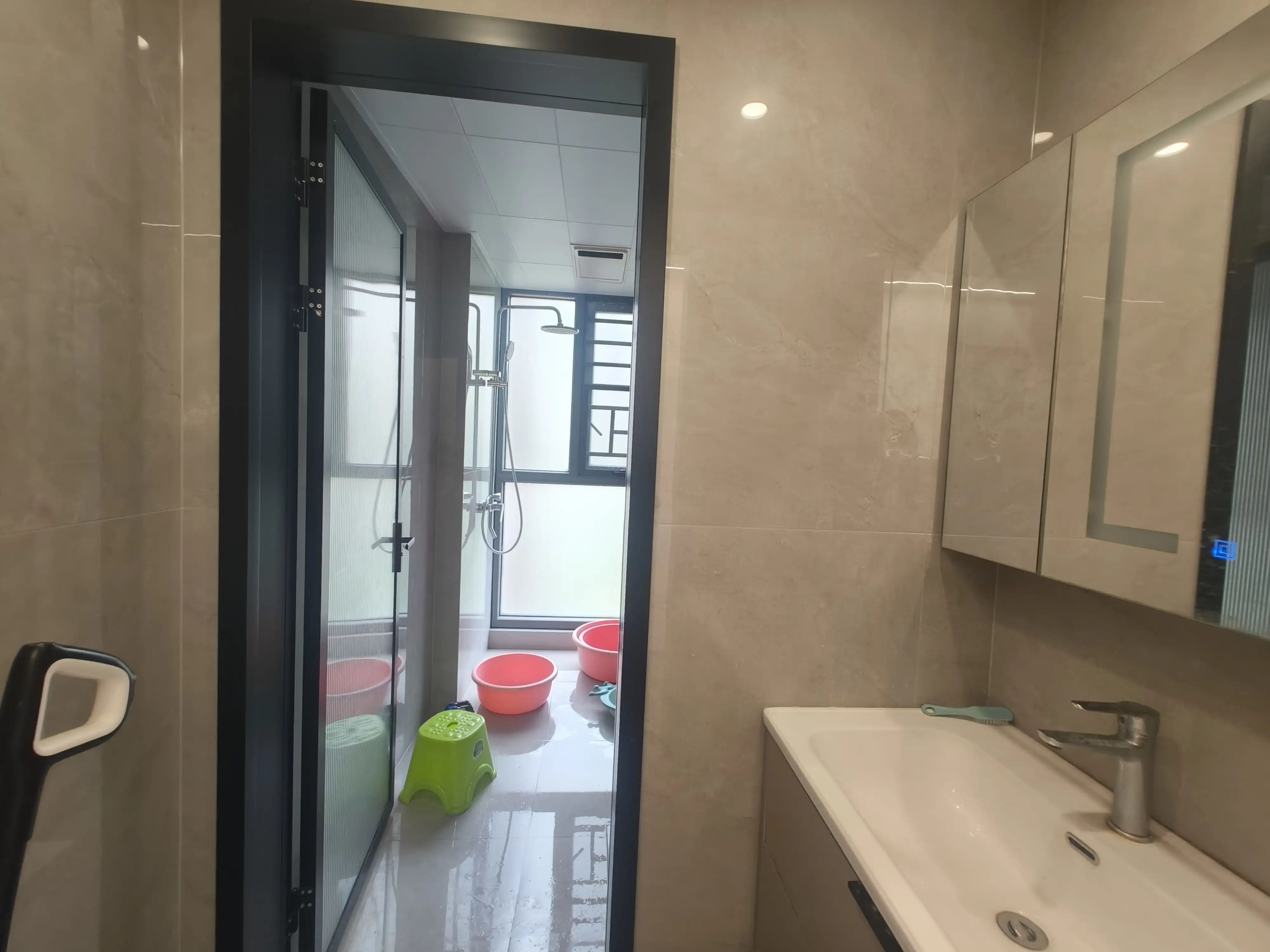 城南，新城一号5期，洋房，精装三房，一梯两户，证满二，好楼层