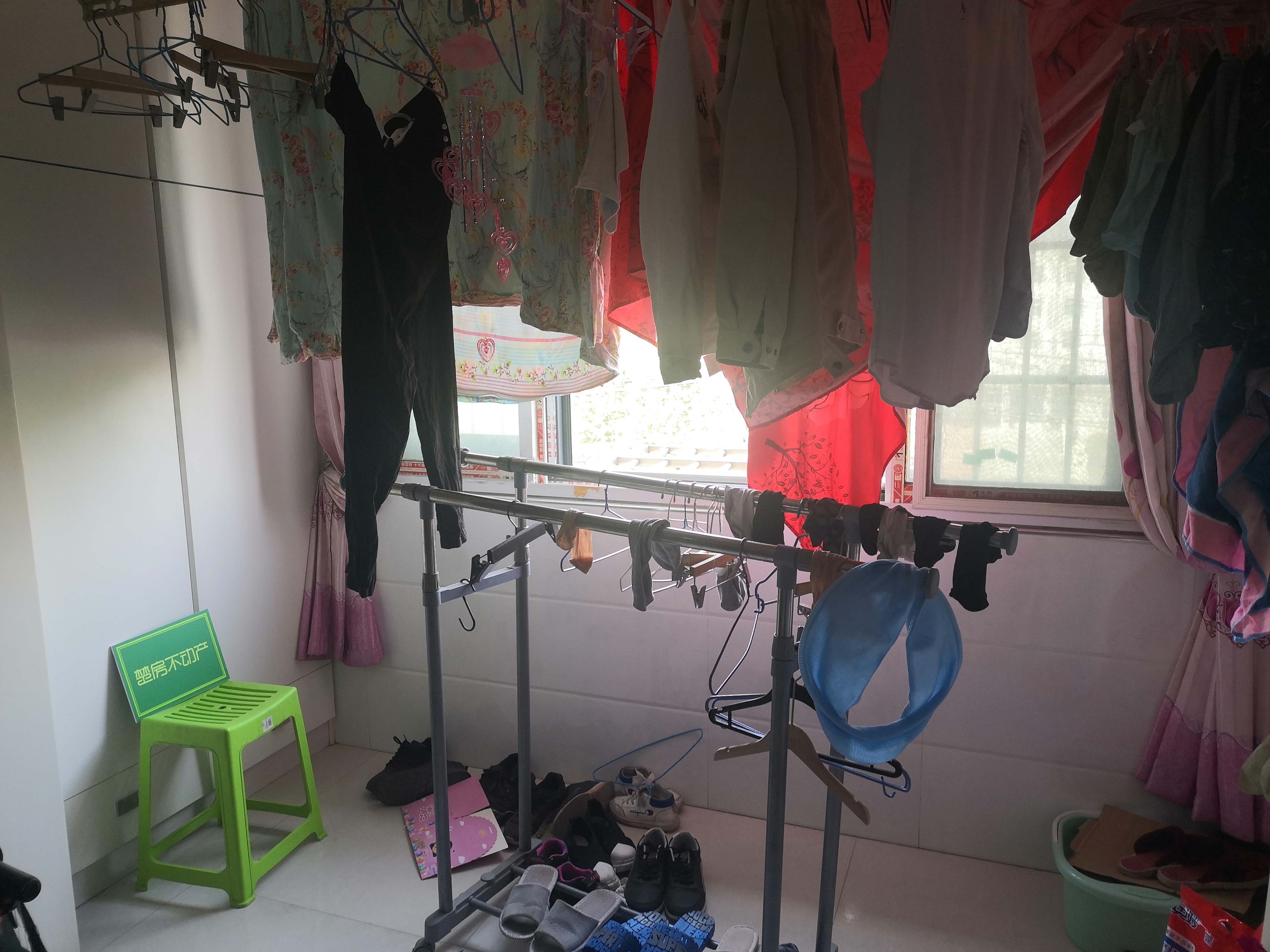 汉江路义星花园带装修三室两厅两卫阳台视野好