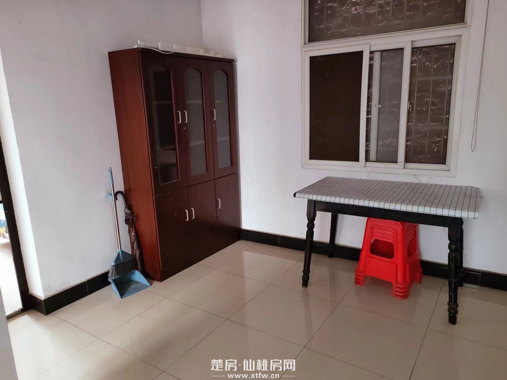 老三中附近出行便利