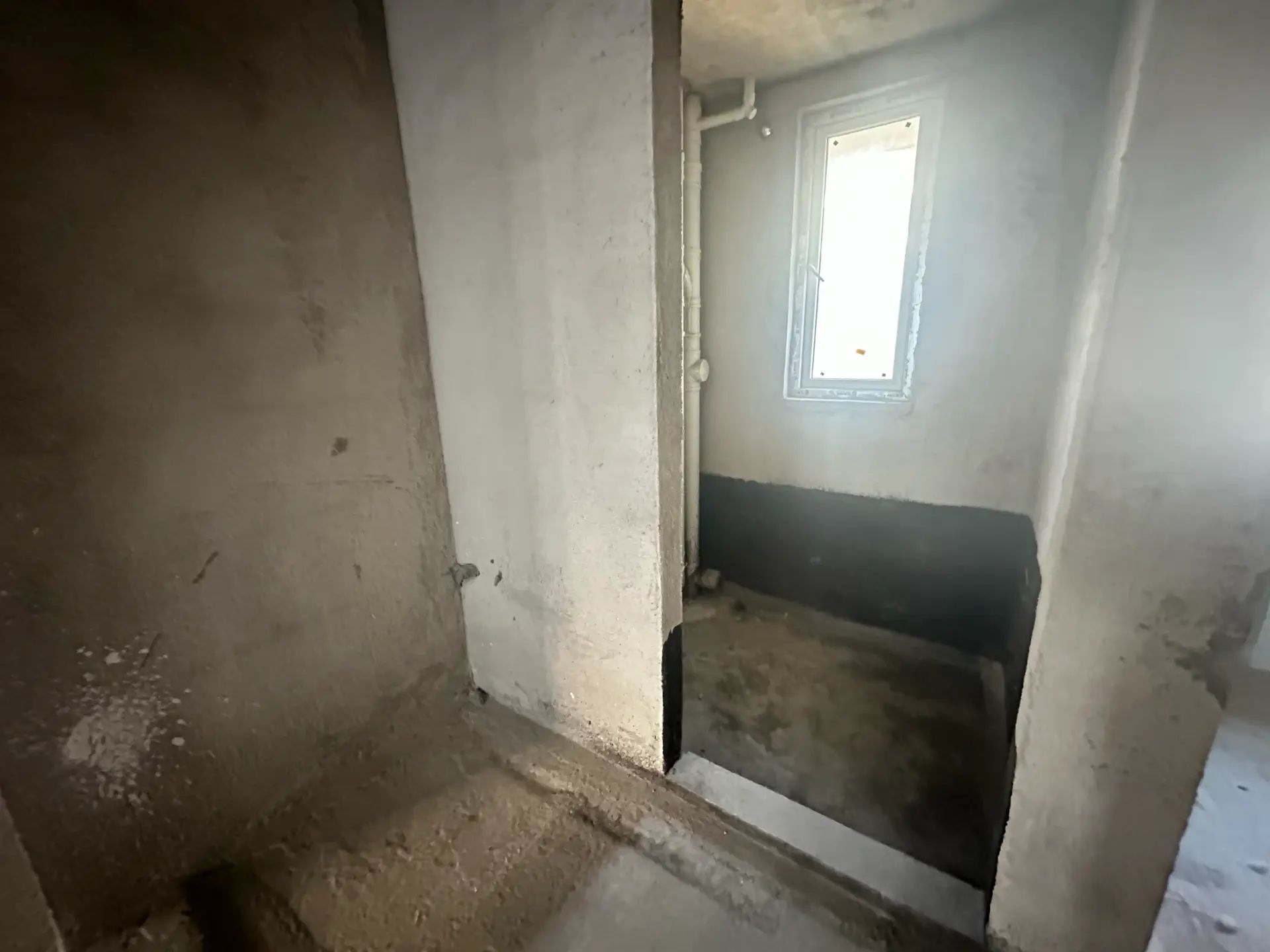 城南，蓝天花园，1梯1户，小高层，下楼朝阳xiao学，好楼层