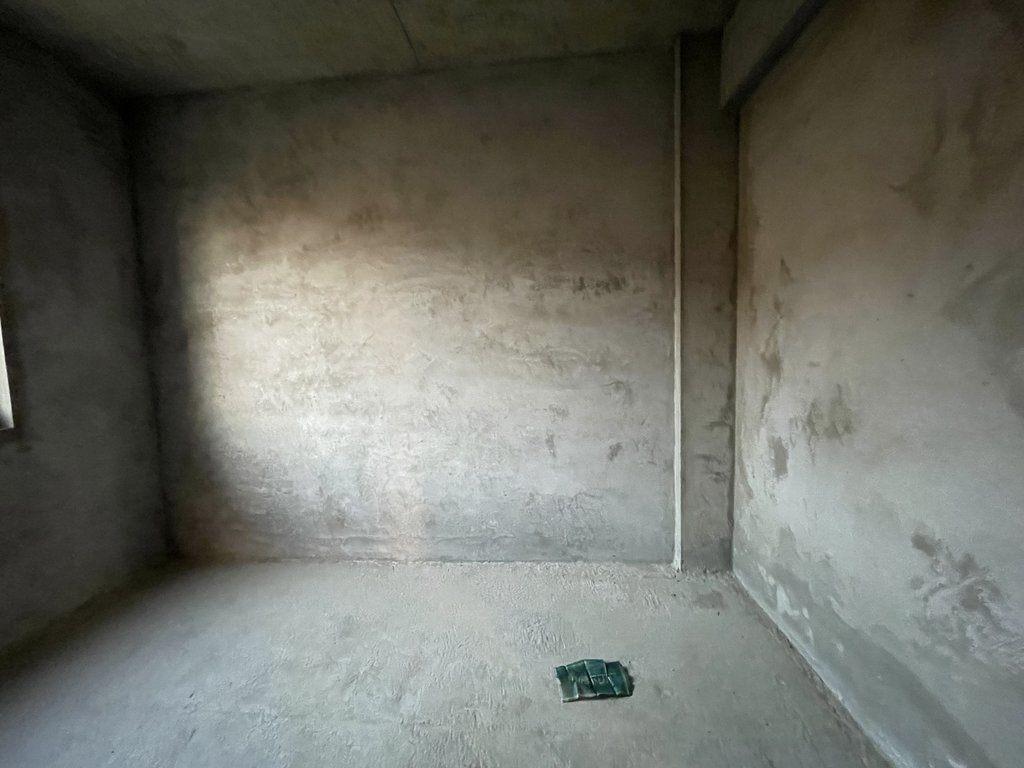 锦绣江山瑞园.毛坯大三房，小区绿植环绕，中间小高层