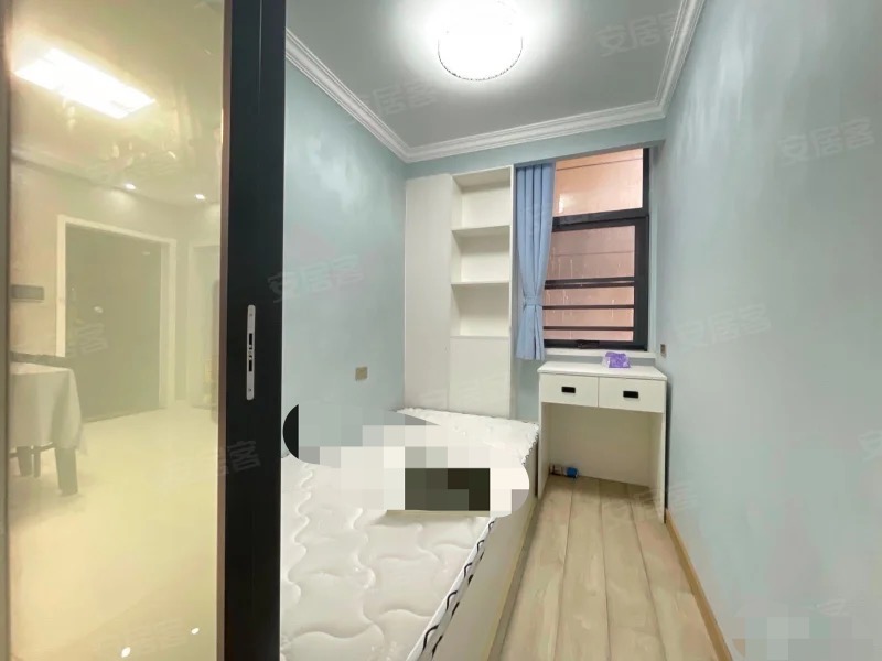 348，西桥旁，康湾一品，精装三房，9.9成新，证满二，诚心出售