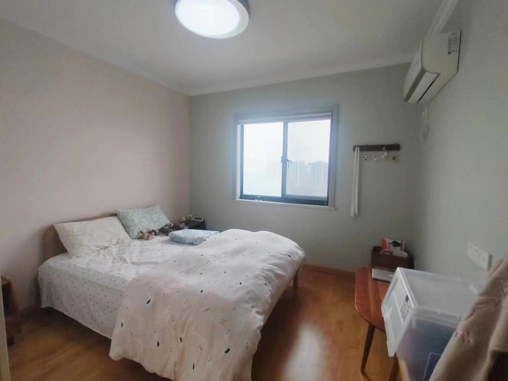 新三中旁元泰未来城精装大两房电梯高层适合出租自住照顾小孩