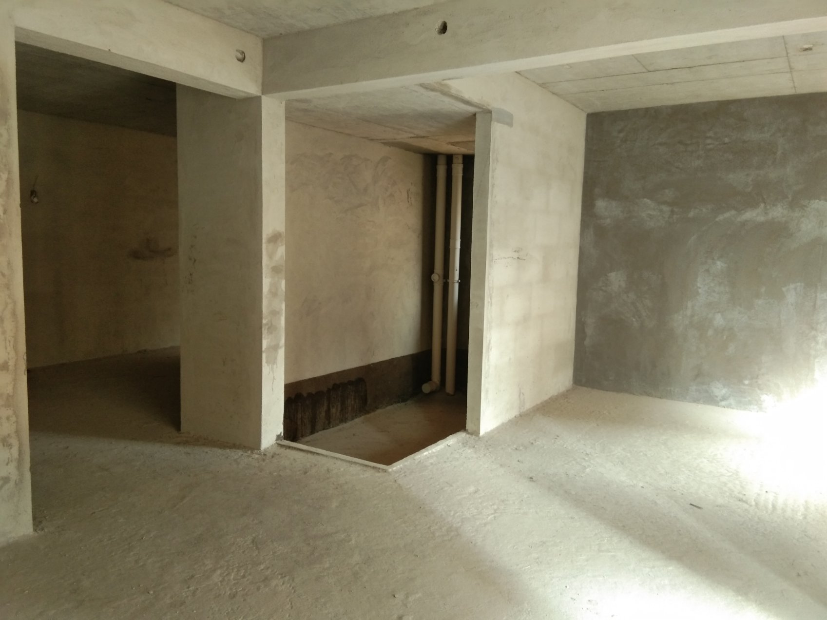 新城壹号五期毛坯小三房