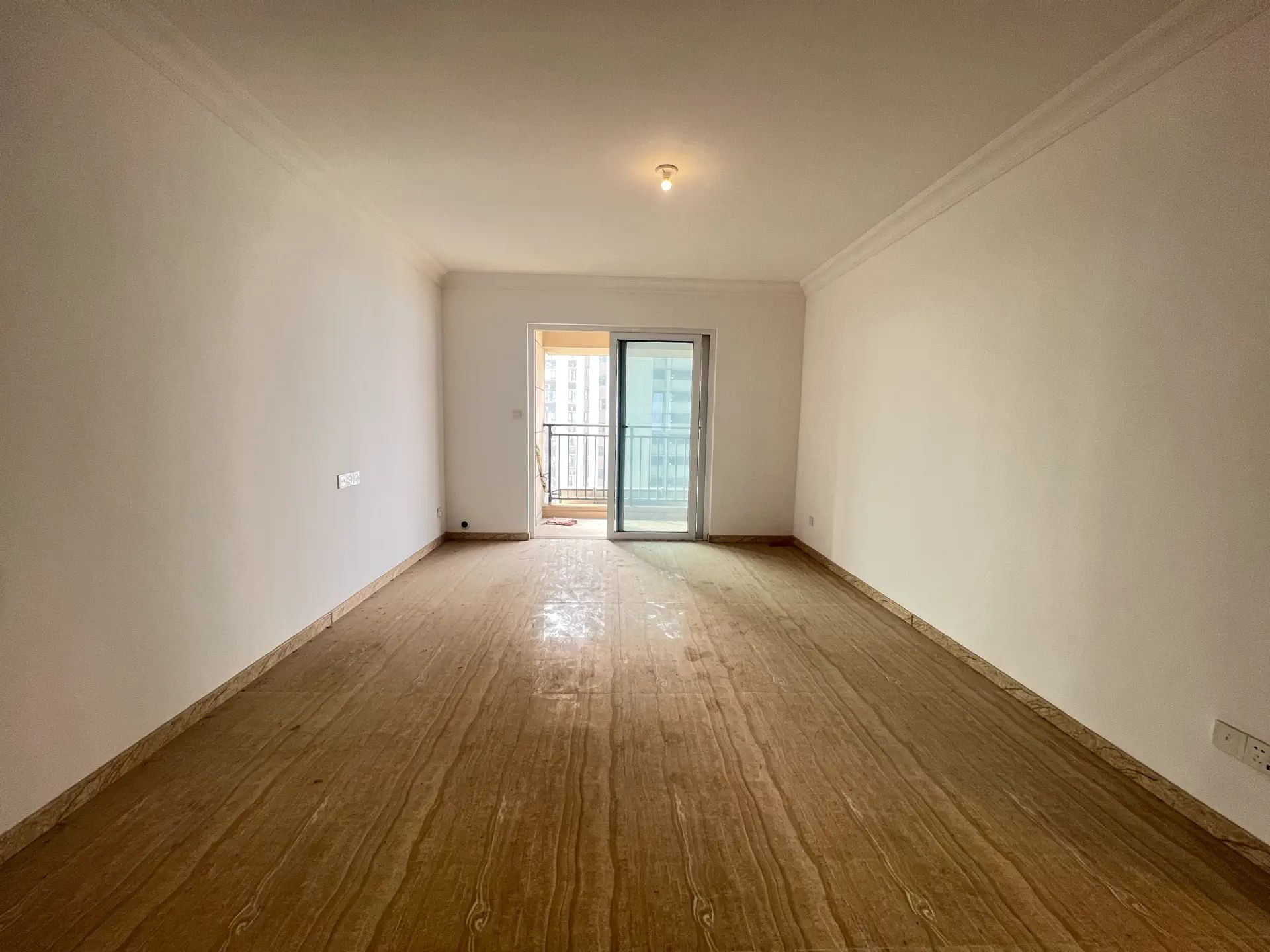 城南，碧桂园，精装四房，单价4500边户，好楼层27楼，老证