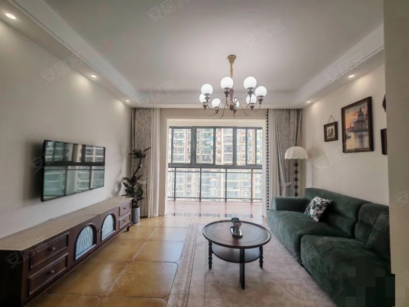 捡漏，中央华府，边户小高层，精装三房两卫，单价4千多，