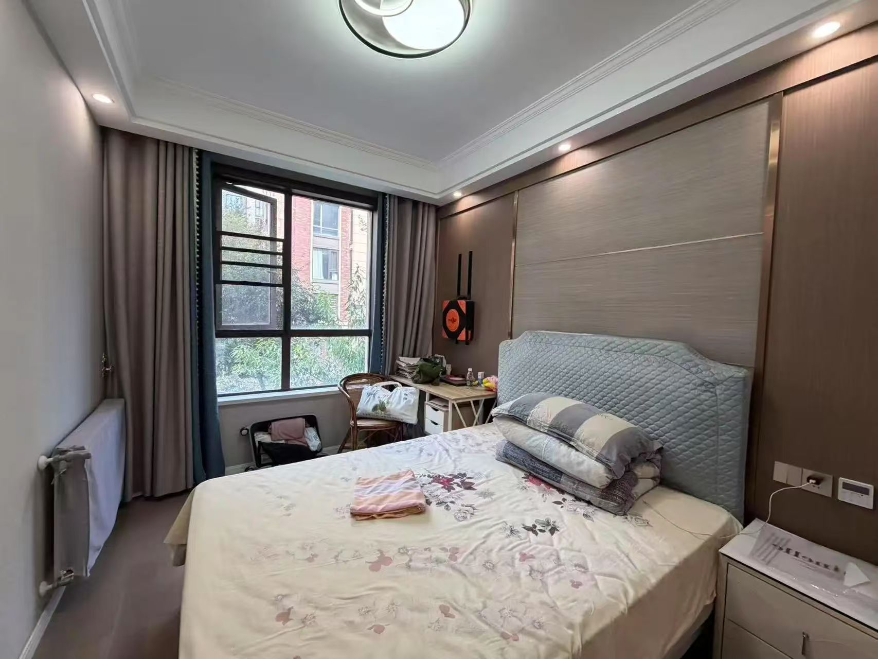 绿地香格里拉，豪装复式，五房四厅三卫，带院子、车库和路面车位，房东诚心出售