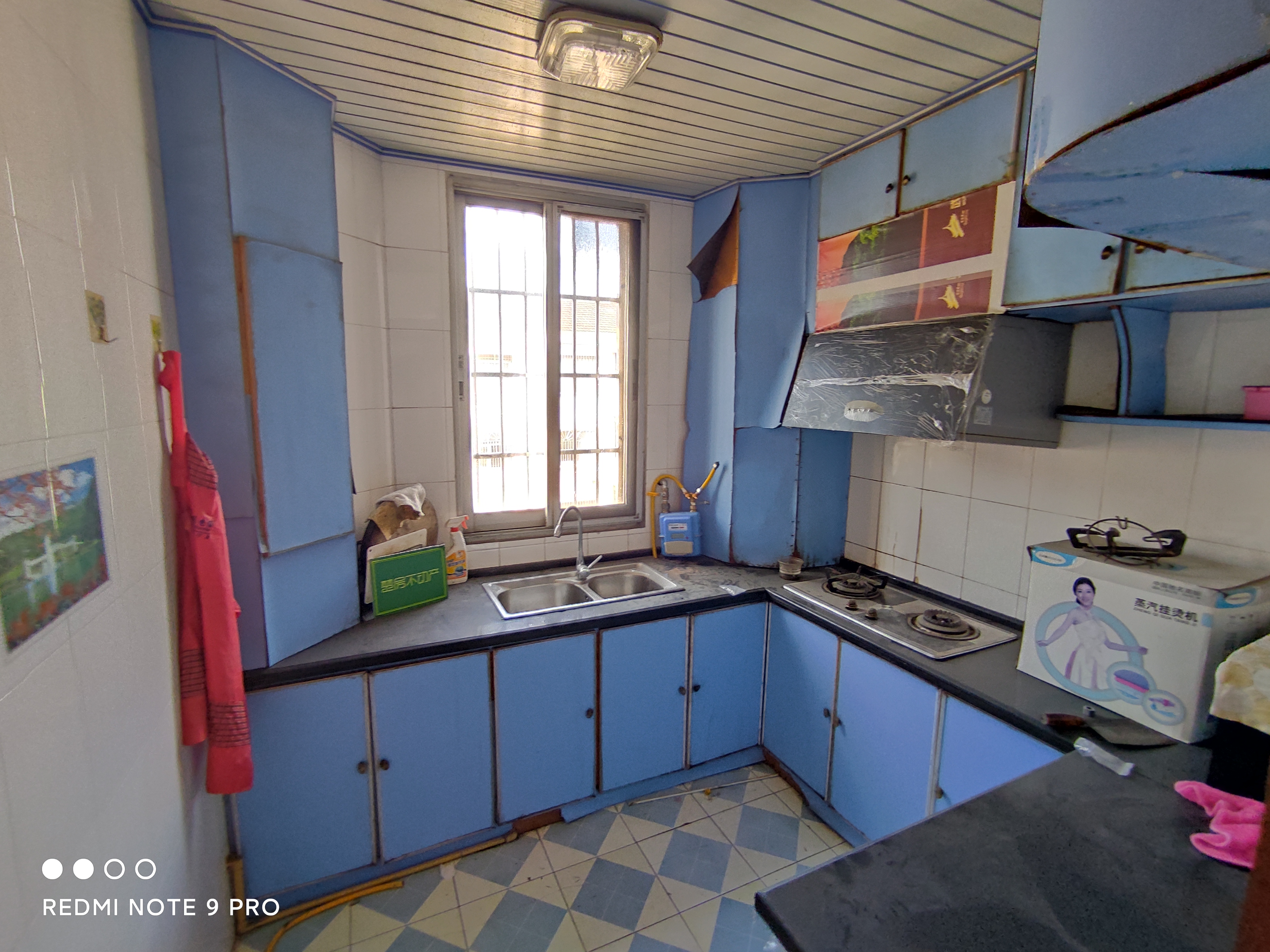 德政园香榭里精装三房两卫南北通透户型采光通风效果非常奈斯适合长期居住带地下储藏室证件满二