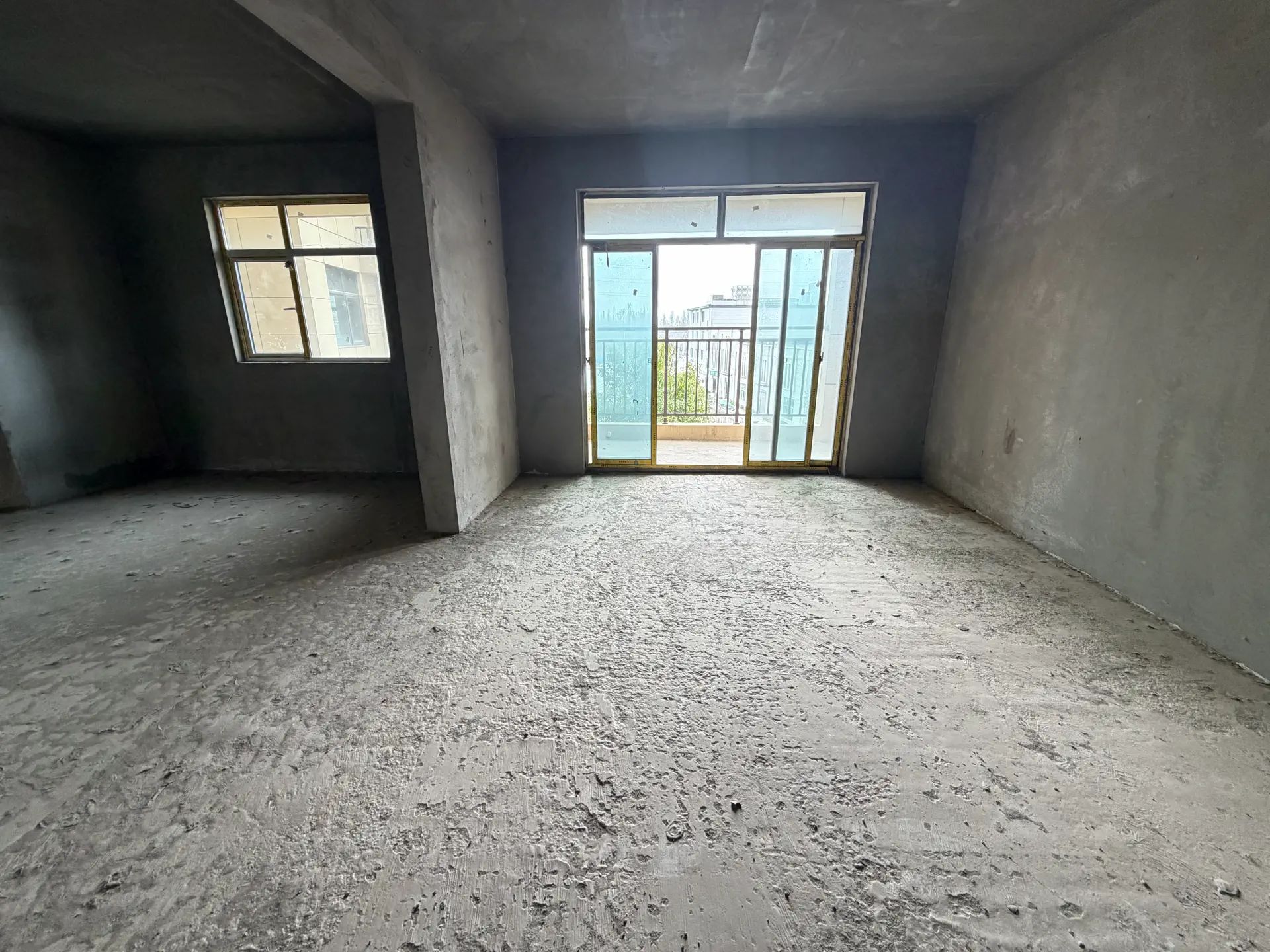 城南,沔阳清华园，电梯小高层，边户双阳台，证满二，一口价56.5