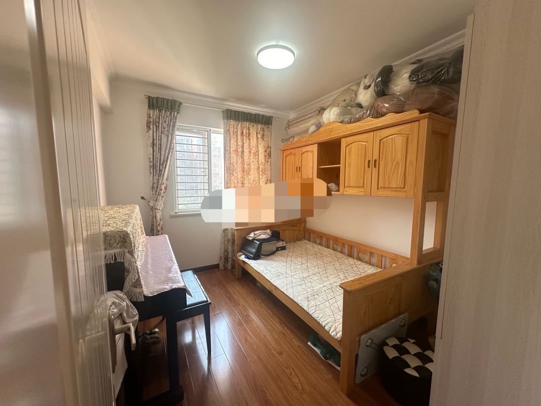 165，急售，城南，紫金城，精装大三房边户，200平大露台，证件满二，南北双阳台，单价5300