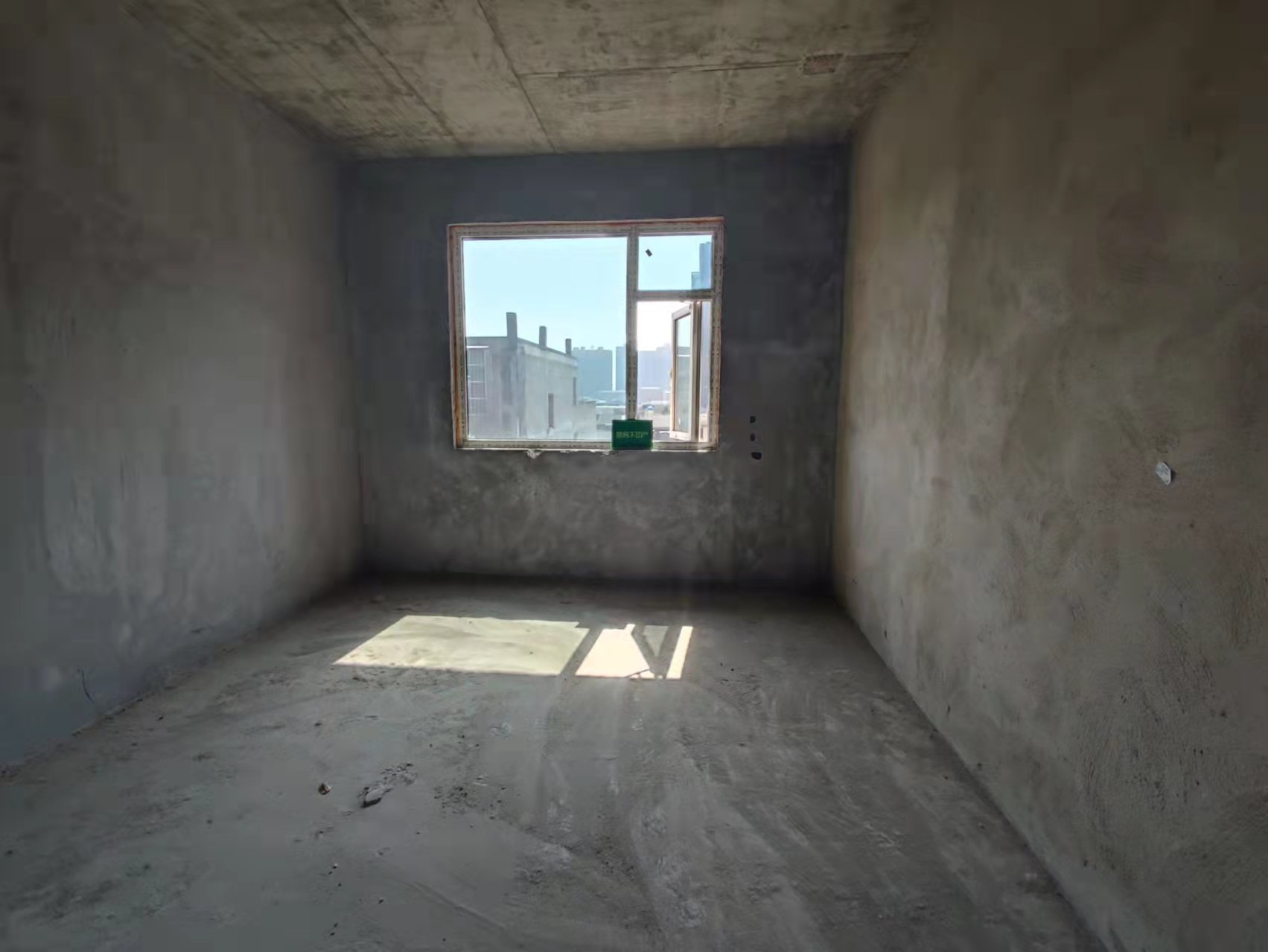 和合国际旁边毛坯现房4173每平米电梯5楼有证看房方便