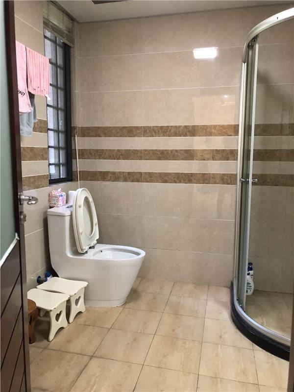 急售绿地华庭绿化覆盖大 的生活品质室内装修好证满两年过户费低