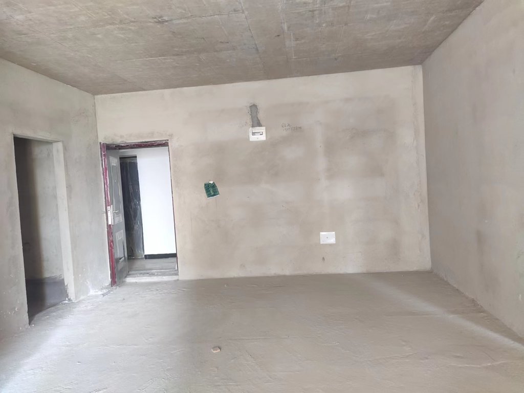 水云间毛坯大三房户型方正南北通透房东诚意出售