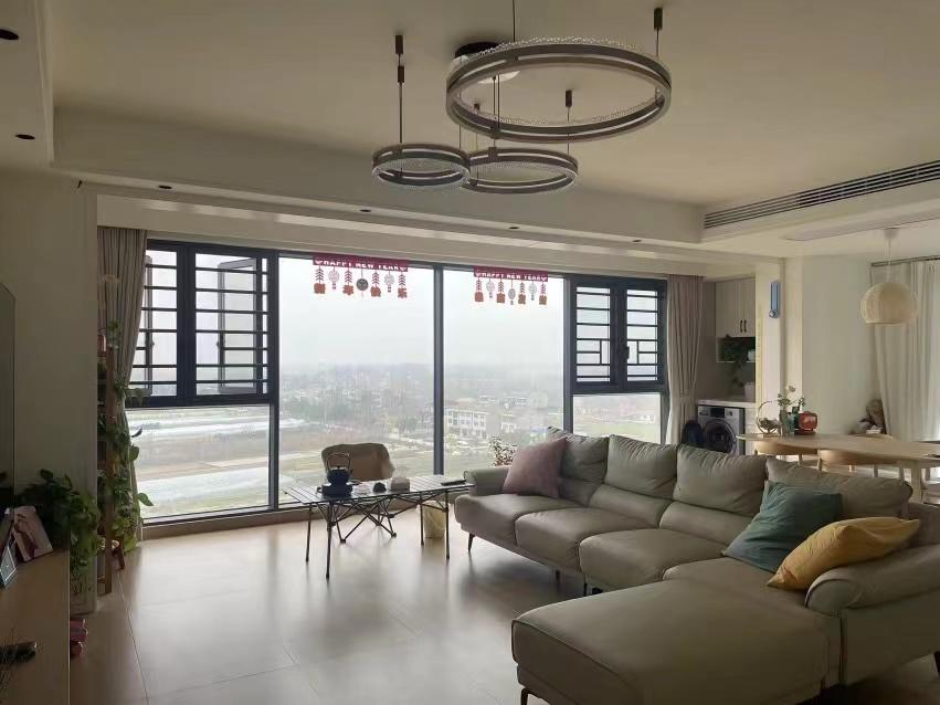 亏本出，祥生观澜府，电梯小高层，中间楼层，南北通透，视野开阔，品牌家具家电