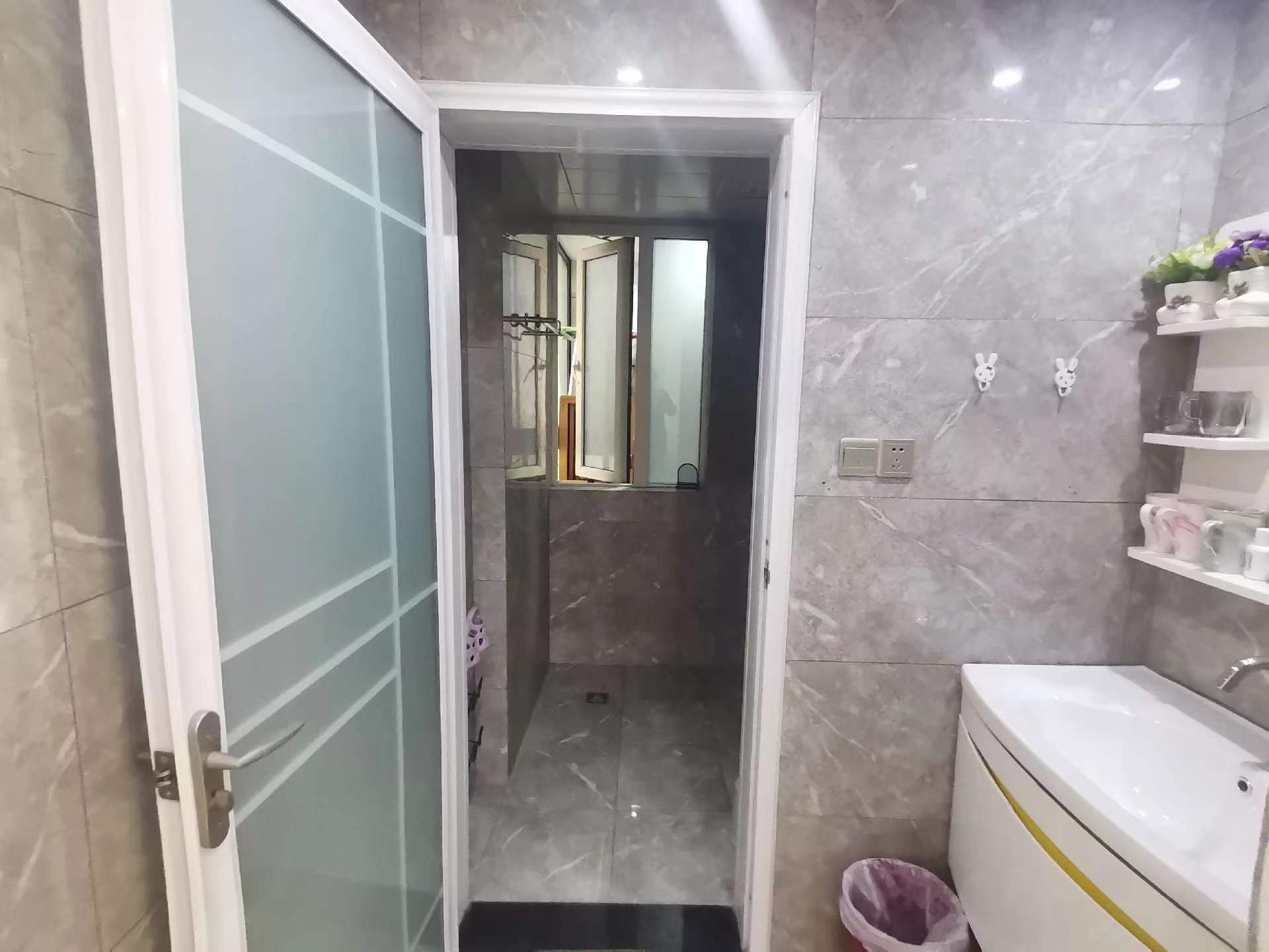 森林国际.精装三房.看房方便